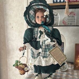 Green and White Artisanal Doll Collection